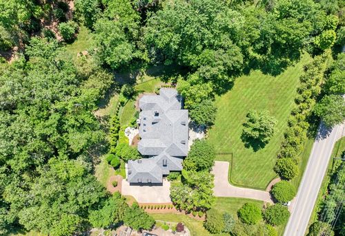 1810 Tyne Blvd, Nashville, TN, 37215-4702 | Card Image