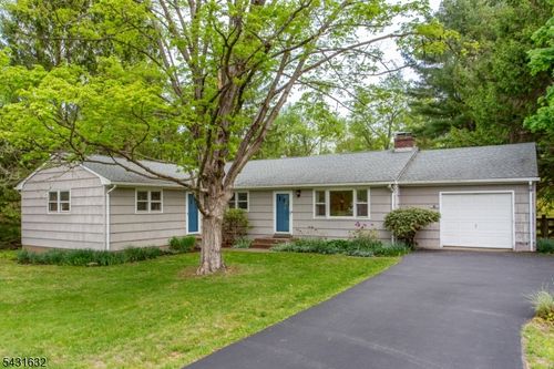 40 Union Rd, Clinton, NJ, 08809-1238 | Card Image