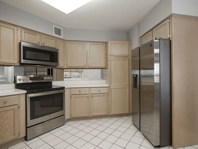 APT-409 - 3100 Lexington Ln, Home with 2 bedrooms, 2 bathrooms and 2 parking in Glenview IL | Image 34