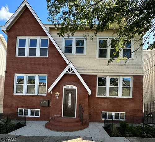 1l-100 Grand Ave, Newark, NJ, 07106-1221 | Card Image