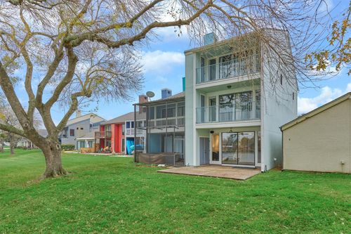 1427 Bowsprit Pt, Willis, TX, 77318-8415 | Card Image