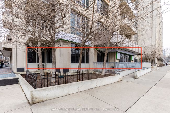 105 - 614 Fleet St, Home with 0 bedrooms, 4 bathrooms and null parking in Toronto ON | Image 4