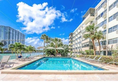 106-220 Kings Point Dr, Sunny Isles Beach, FL, 33160-4775 | Card Image