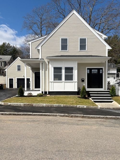 24 N Byron Ave, Brockton, MA, 02301-3718 | Card Image