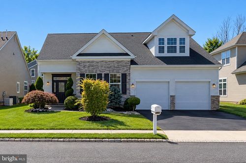 3 Aquaduct Rd, MONROE TOWNSHIP, NJ, 08831-4201 | Card Image