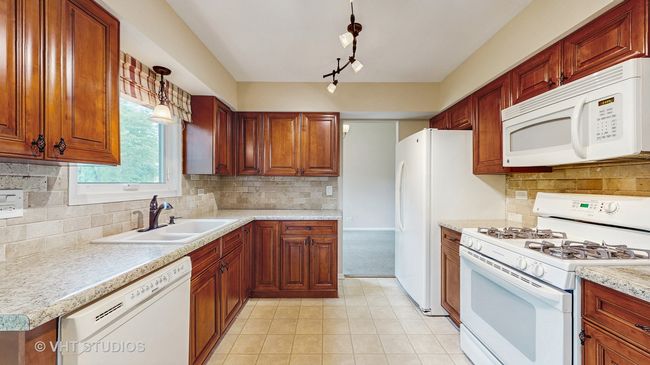 500 Shallow Cove Rd, House other with 3 bedrooms, 3 bathrooms and 2 parking in Lake Zurich IL | Image 8