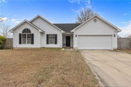 136 Chapel Hill Dr, Raeford, NC, 28376-5661 | Card Image