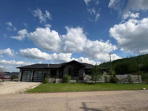 7313 Hughes Ave, Fort Mcmurray, AB, T9H1A8 | Card Image