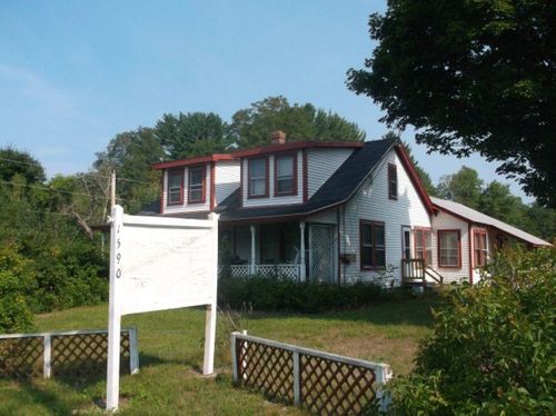 1590 E Main Street, Conway, NH, 03813 | Card Image