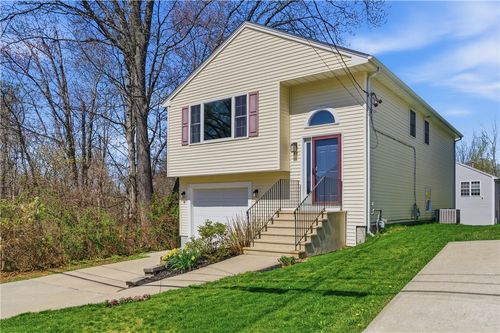 57 Ballou St, Cumberland, RI, 02864-2062 | Card Image