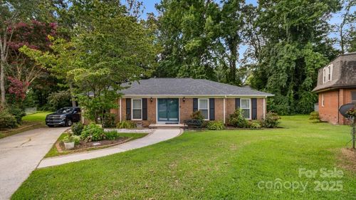 1718 Candlewood Ct, High Point, NC, 27265-2432 | Card Image