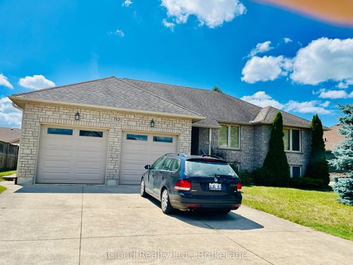782 Brentwood Dr, Port Elgin, ON, N0H2C4 | Card Image
