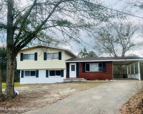 3806 Devonshire Dr, Moss Point, MS, 39563-4014 | Card Image