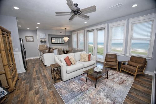202-4141 Pointe West Dr, Galveston, TX, 77554-3052 | Card Image