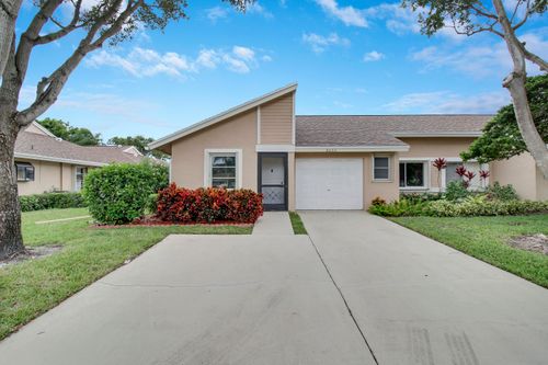 8055 Sweetbriar Way, Boca Raton, FL, 33496-5105 | Card Image