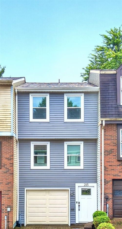 215 Timber Trl, Imperial, PA, 15126-9692 | Card Image