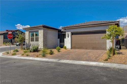 85 Southern Peach St, Las Vegas, NV, 89138-6324 | Card Image