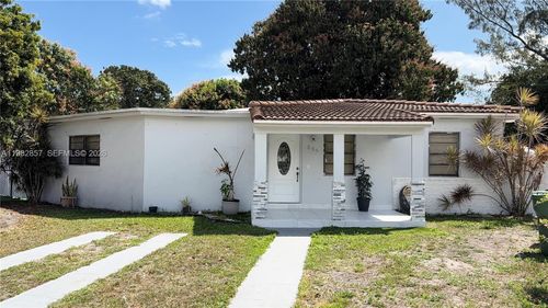 250 E 60th St, Hialeah, FL, 33013-1064 | Card Image