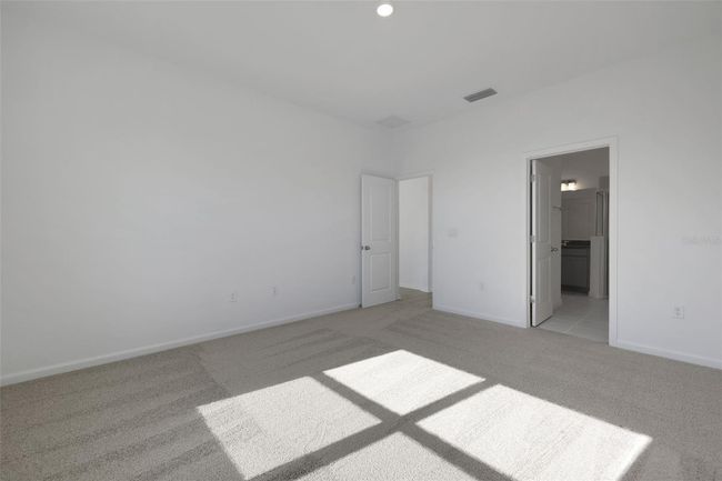 2854 Supermarine Loop, House other with 4 bedrooms, 2 bathrooms and null parking in TAVARES FL | Image 16