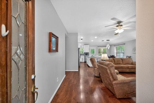 1017 Pin Oak Dr, Dickinson, TX, 77539-3316 | Card Image