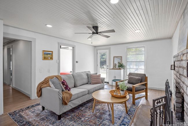 14910 Bullhead Rd, Home with 3 bedrooms, 1 bathrooms and null parking in Rocksprings TX | Image 10