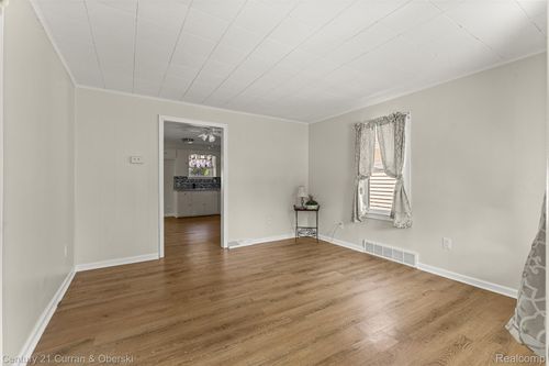 1644 Liberty Ave, Lincoln Park, MI, 48146-3518 | Card Image