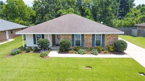 132 Belle Grove Dr, La Place, LA, 70068-5906 | Card Image