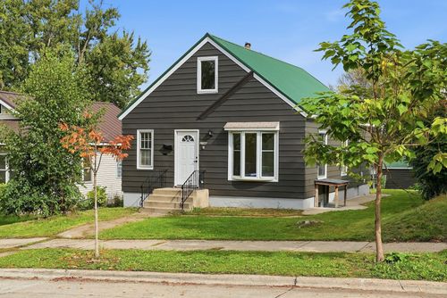 3746 Russell Ave N, Minneapolis, MN, 55412-1918 | Card Image