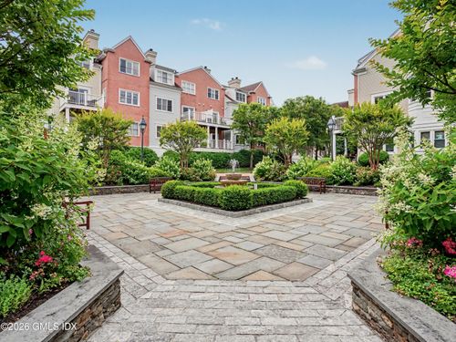 139-51 Forest Ave, Old Greenwich, CT, 06870-1514 | Card Image