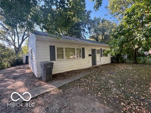 6213 Windsor Dr, Indianapolis, IN, 46219-2135 | Card Image