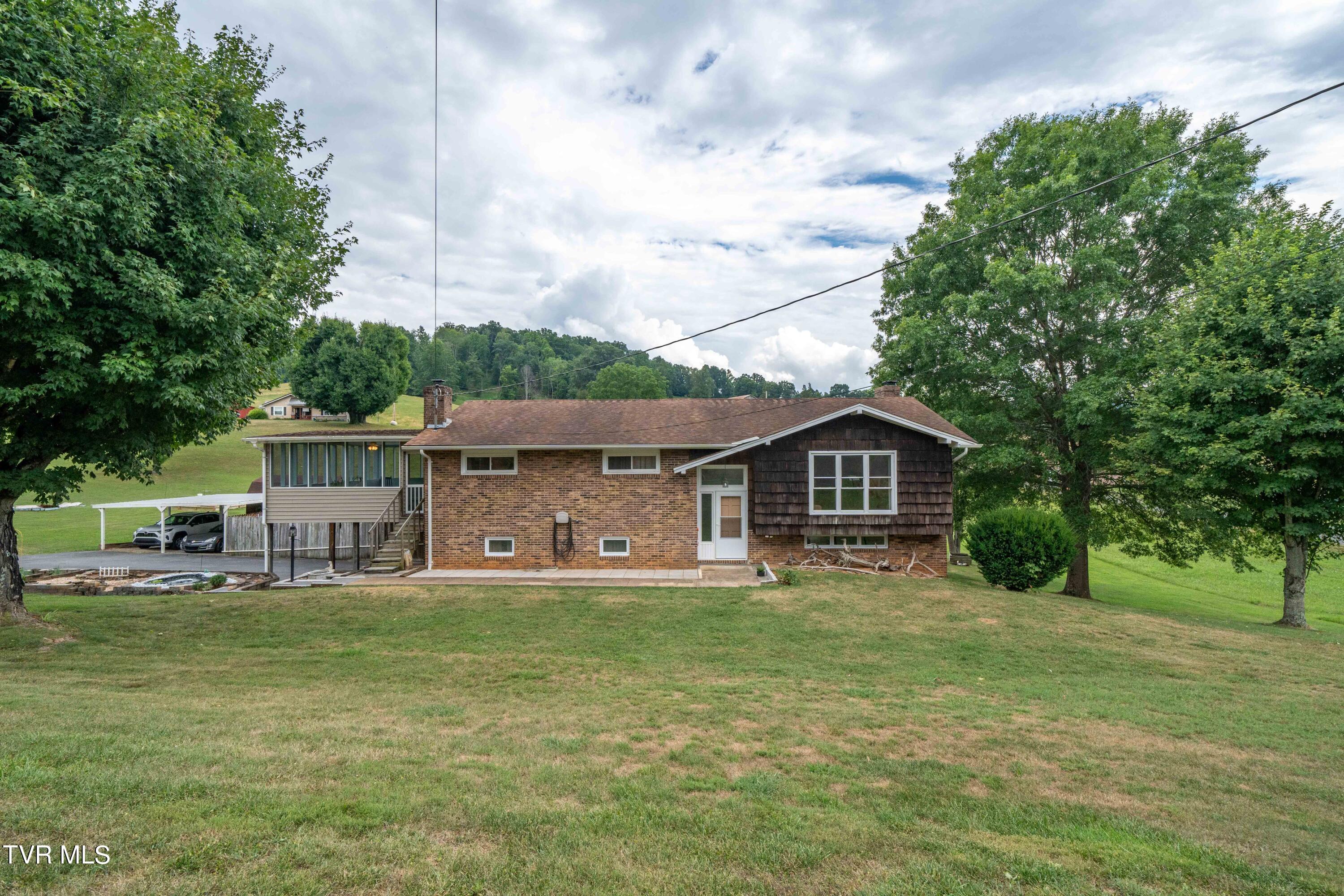 Powder Branch Rd, Johnson City, TN 37601