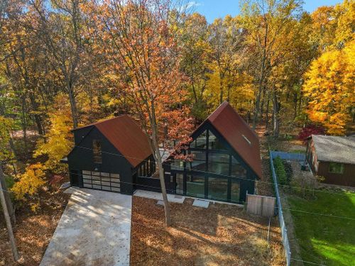 218 Elmwood Dr, Michigan City, IN, 46360-1820 | Card Image