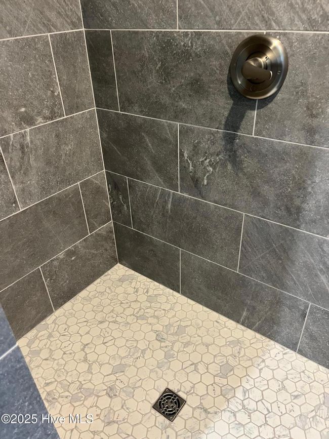 CUSTOM TILED SHOWER | Image 6
