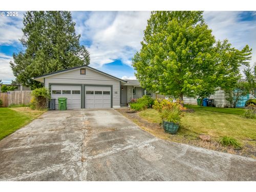 2257 Country Club Ter, Woodburn, OR, 97071 | Card Image