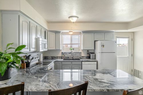 unit-24-790 N 2720 E, St George, UT, 84790-5759 | Card Image