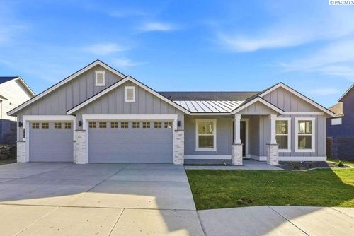 321 Epic Epic St, Richland, WA, 99352-5544 | Card Image