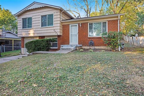 8420 Virginia Ave, Kansas City, MO, 64155-2828 | Card Image