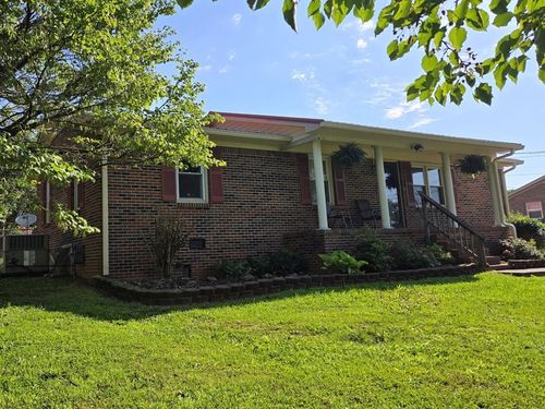 301 Mcquade Cir, Mc Minnville, TN, 37110-6215 | Card Image