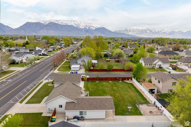 Aerial view with a mountain view and a residential view | Image 64