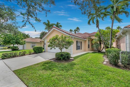 4784 Blossom Dr, Delray Beach, FL, 33445-5322 | Card Image