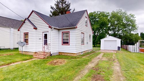 36212 Roosevelt St, Whitehall, WI, 54773-8406 | Card Image