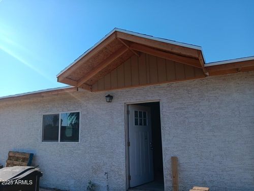 7533 W Sheila Ln, Phoenix, AZ, 85033-3720 | Card Image