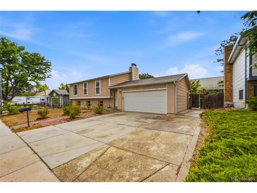 16683 E Kansas Dr, Aurora, CO, 80017-4124 | Card Image