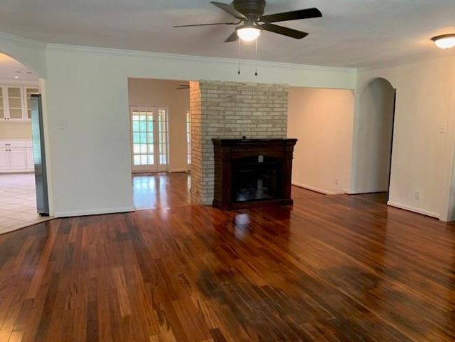 15025 Stagecoach Rd, House other with 5 bedrooms, 3 bathrooms and 1 parking in Stagecoach TX | Image 20