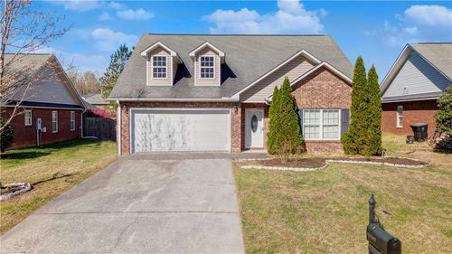 7 Hawk Spring Dr Sw, Rome, GA, 30165-7237 | Card Image