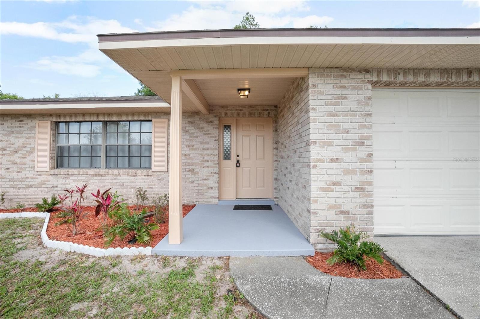 9th St, Deltona, FL 32725