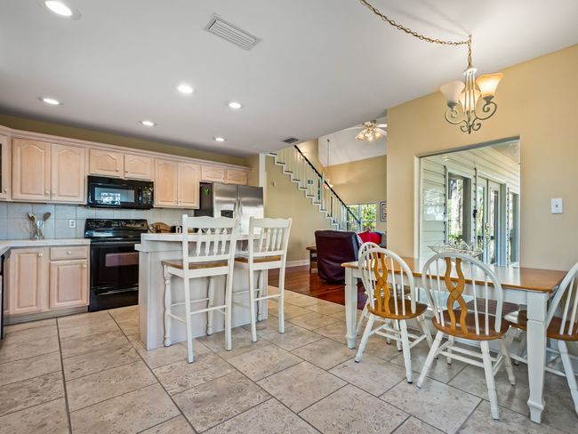 27 Harry Morrison Island Dr, House other with 3 bedrooms, 2 bathrooms and 3 parking in Alligator Point FL | Image 20