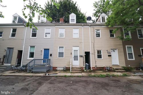 320 Wallace St, YORK, PA, 17403-1349 | Card Image