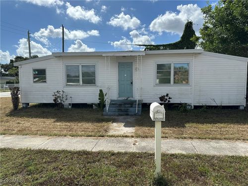 2072 Maple Ave, FORT MYERS, FL, 33901-6131 | Card Image