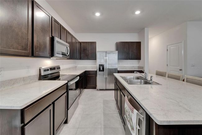 138 Mangrove Shade Cir, Townhouse with 3 bedrooms, 3 bathrooms and null parking in APOLLO BEACH FL | Image 17